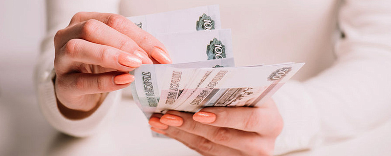 Компенсация работникам за медосмотр не облагается НДФЛ, но облагается взносами
