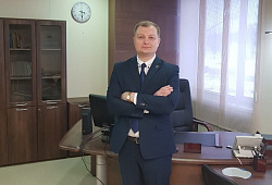 Давайте знакомиться! Директор - Алексей Лысых.