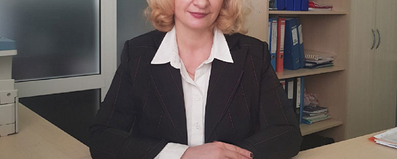Знакомимся! Главный бухгалтер – Елена Юрьевна Макарова.